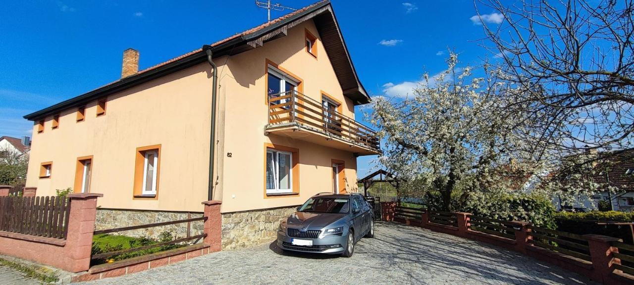 Apartman U Potoka Kestrany Exteriör bild
